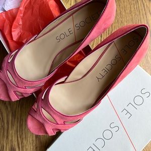 Sole Society pink open toe wedge with hot pink piping accent size 10B -see shoe